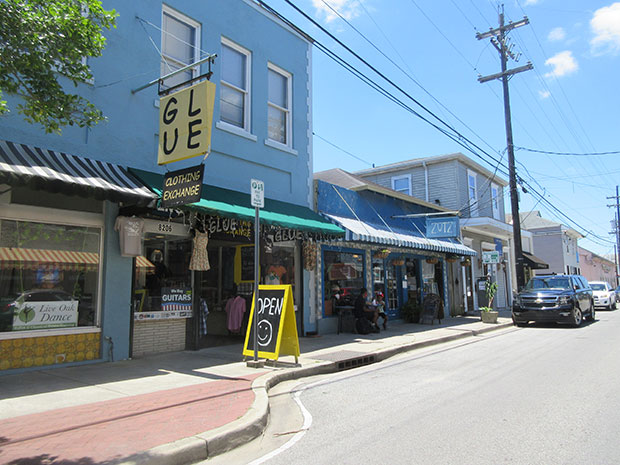 Businesses on Oak Street in Carrollton, New Orleans