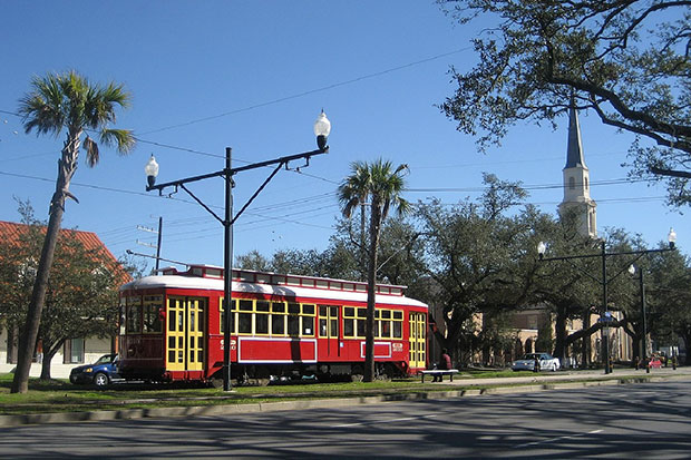 Streetcar in Mid-City, New Orleans
